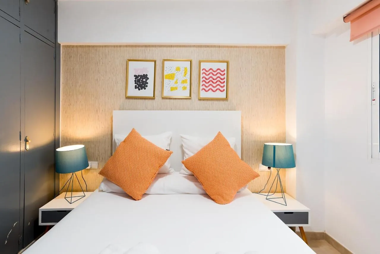 Mp7 Renovated Apartment Right On The Beach 700 Meters Away From Old Town Malaga